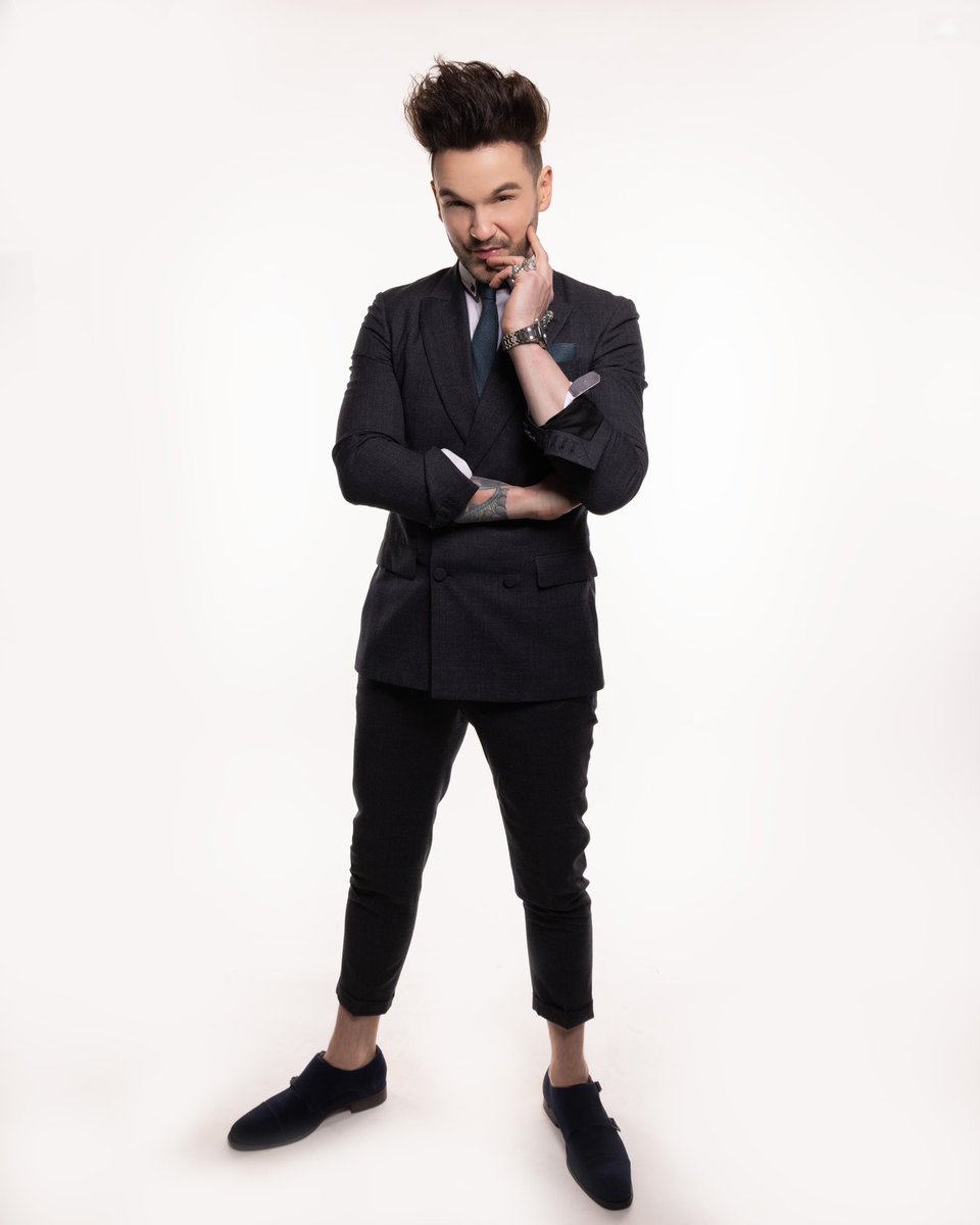 Colin_Cloud tweet picture