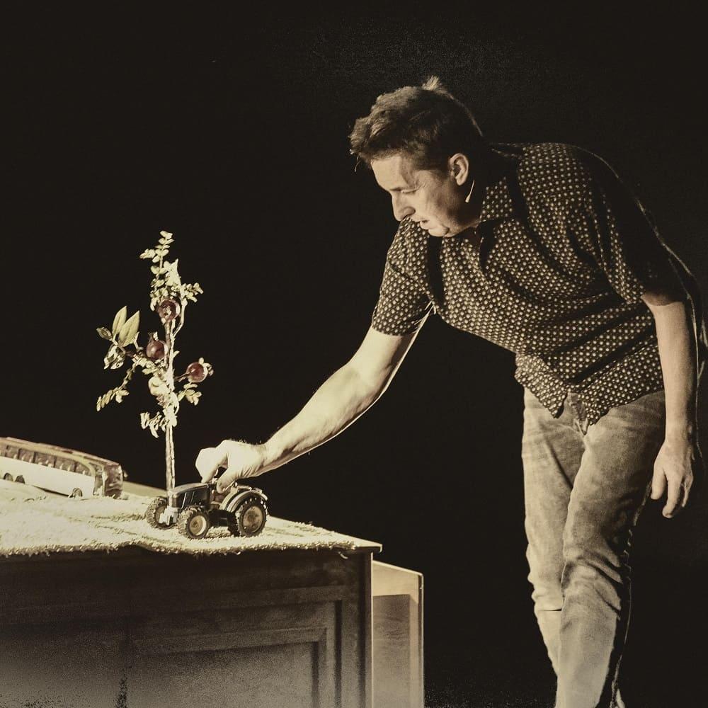 LavaVLL's tweet photo. 🎭 "El Testamento" de @ZumZumTeatre un viaje de la vida de un hombre apasionado por los musicales. 📜 Un testamento en vida lleno de recuerdos y raíces. 

📅 25 de Enero 🕔 20:30
🎟 Entradas https://t.co/vvL2v7PJup

#LAVALoQueNosUne #ElTestamento #ZumZumTeatre https://t.co/ZCdv6F1e7q