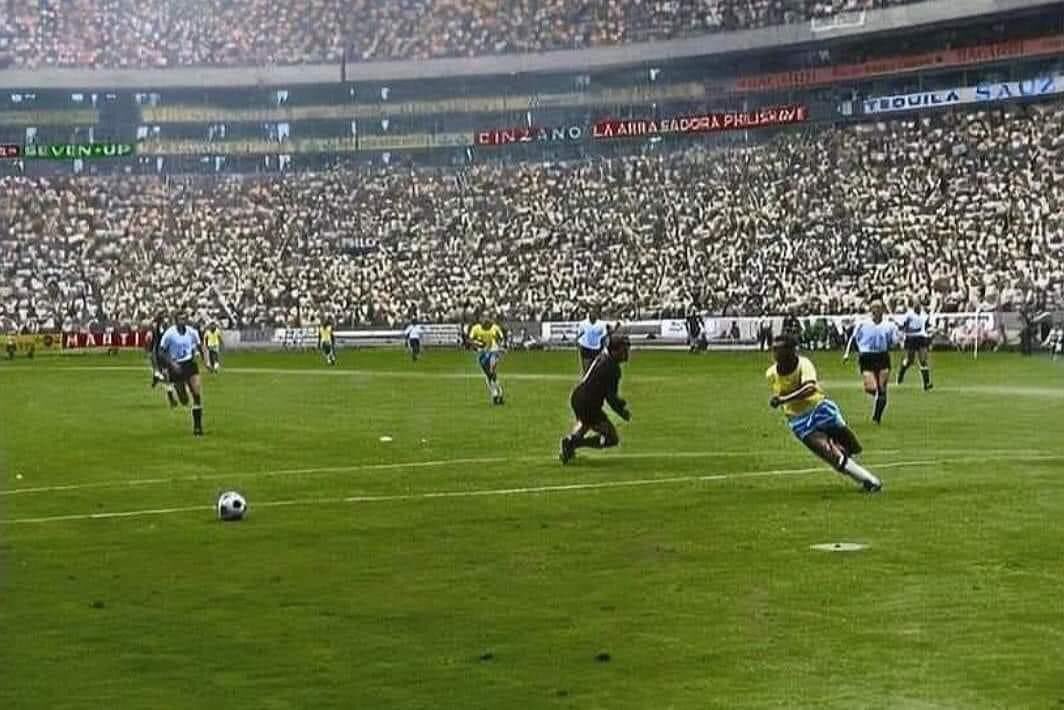 #Pelé #Uruguai #CopadoMundo #FIFAWorldCup #Mexico70 #Guadalajara

#Futebol #Brasil🇧🇷⚽️🏆🇲🇽