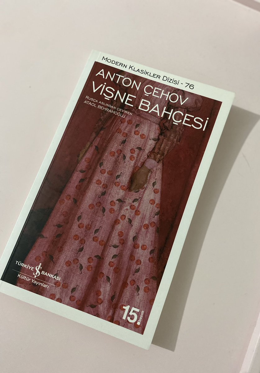 Düşünce. Düşünce. Düşüncelerin
Dalgalar, dalgaların ardında
Ya benim kederim vişne ağacı
Ya senin çiçeklerin..🌺