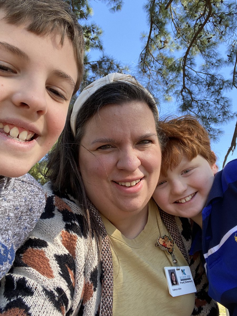 spedfrankflyers's tweet photo. Happy Friday #KleinFamily βοΈ @kirstenallman @aschultzKISD #Autism #every #KISDACCESS #ModelTeacher #KISDPRSquad #SpecialEducation @tdleeKleinISD https://t.co/kDS2vkhGAy