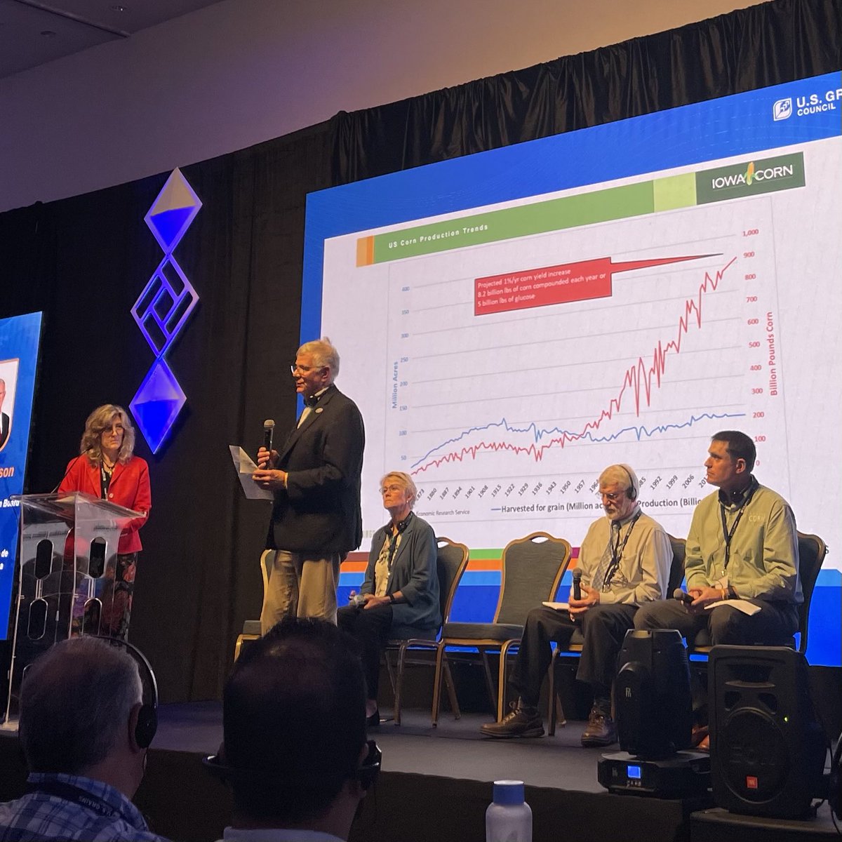 ⁦<a href="/rseed2010/">Jolene Riessen</a>⁩ and I, along with ⁦<a href="/griff_howard/">Griff Howard</a>⁩ from ⁦<a href="/kscorn/">Kansas Corn</a>⁩ and Ned from ⁦<a href="/MI_Corn/">Michigan Corn</a>⁩ are attending the regional buyers conference with ⁦<a href="/USGC_MEXyLtA/">USGBC en Mexico</a>⁩  We are presenting on the production and sustainability of US Corn.