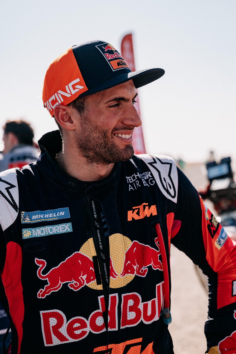 🏍 Always good to see @KTM_Racing's @kmbenavides smiling. The 2023 winner won three stages at this year's Dakar, riding valiantly and finishing fourth overall despite breaking a fibula just over a month before the start of #Dakar2024 🏆💪