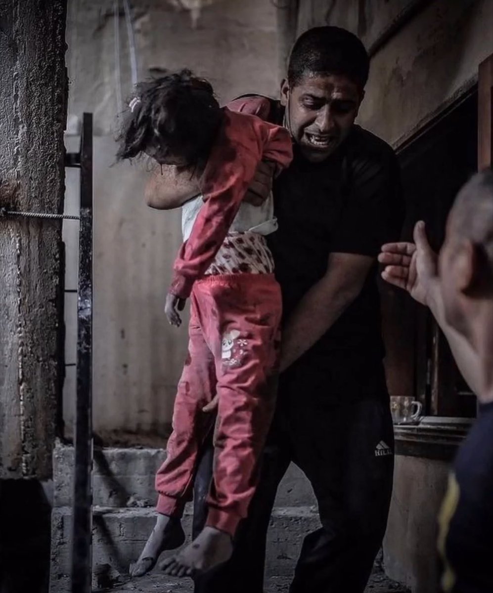 Astridueil's tweet photo. War against children 
#CeasefireandAidNOW https://t.co/NCt1mSZ4fw