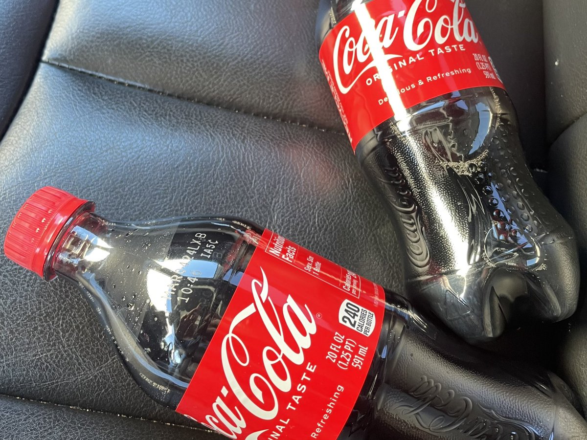 riggins_jack's tweet image. Had to stop by @NEGOP today to grab some refreshments.  

#CokeGate 📽️
#CornGate 🌽
#PalmGate 🌴