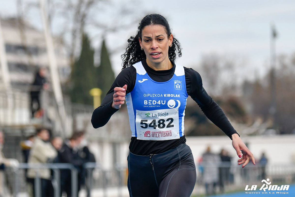 coachBarrasa's tweet photo. Me he jugado un "tuit" a que BIANCA ACOSTA (@Biaannca__) no bajaba de 40" en el segundo 300 del entreno y he perdido 💪🏼 😂

2x300, R:15'
1️⃣ 40.7
2️⃣ 39.7

🎯 Madrid (200), Valencia (400), Ourense (?)

@Atletiko_SS_atl @FRAtletismo @riojadeporte @FEDOMATLE @COLIMDO @correrenlarioja https://t.co/vhxZb4WlDS