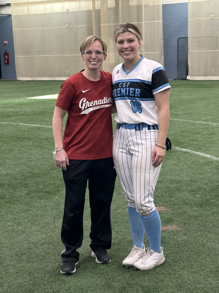 HalleMartin16's tweet photo. Had an amazing time at visit day with @IUS_Softball the players were so invested and were so much fun and Coach Buck was amazing. Thank you for this great opportunity to meet and play with this amazing athletes https://t.co/eHLomoVUCA