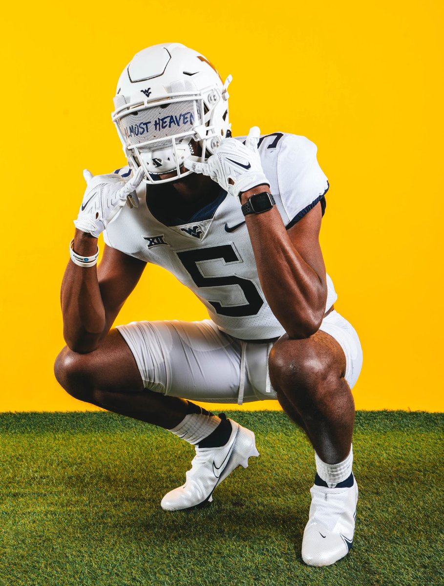 _Nasai5's tweet image. Had a great visit up in Morgantown, appreciate the staff and my father for the support. Thank you @WVUfootball @NealBrown_WVU @TaylorLWest_ @Backendcoach12 @trey_neyer
#Takemehome 🏔️🏔️