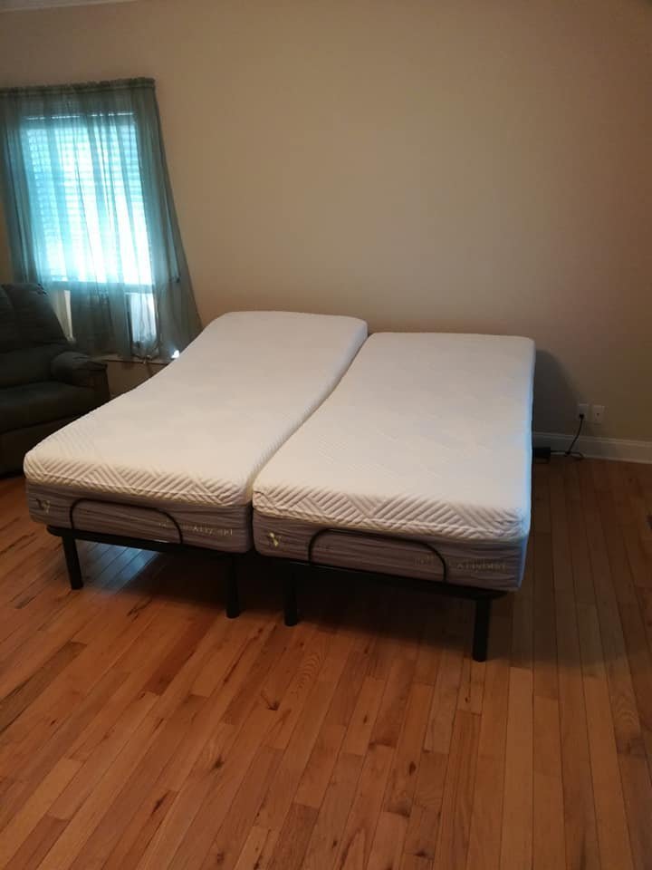 MBAofCC's tweet photo. Corpus Christi Adjustable Bases &amp; Mattresses King Queen Full Twin California Kings

I have some high-end name-brand mattresses &amp;adjustables. Im moving out up to 80% off to make room 4 newer inventory. Really need them gone this week, so I am willing to take $40 upfront https://t.co/tKboGVdS7Q