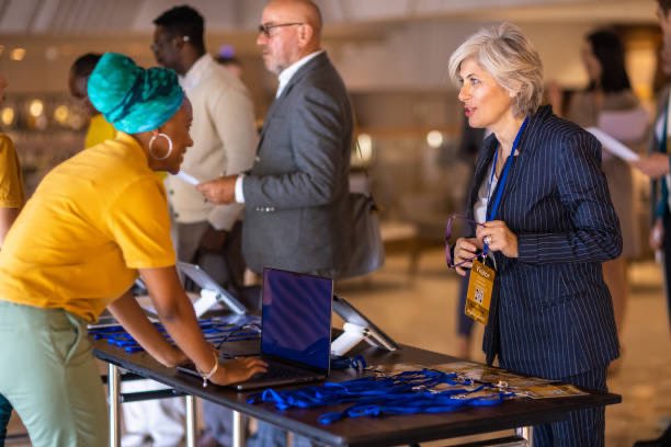 Make your event memorable with the perfect Lanyards 🎉 
Minimize the use of excess metal attachments, as they can add weight and discomfort for attendees. 
Choose this plastic double snap clip lanyard instead! bit.ly/3tOzGkj