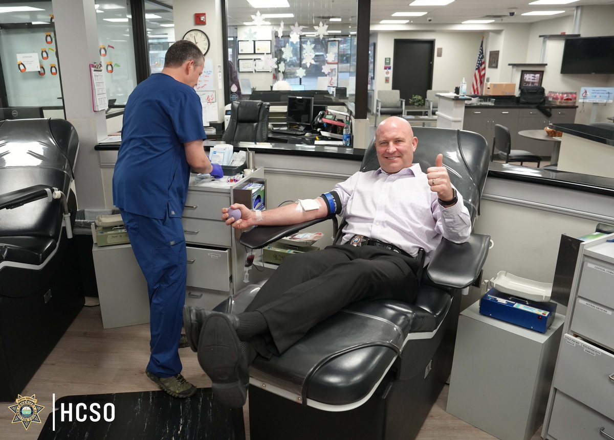 Today, due to a significant decrease in donations, @AGarrettSheriff stopped by & donated blood. While there, he interviewed with @wdefnews12 & challenged our local public safety leadership & their personnel to step up and donate blood.