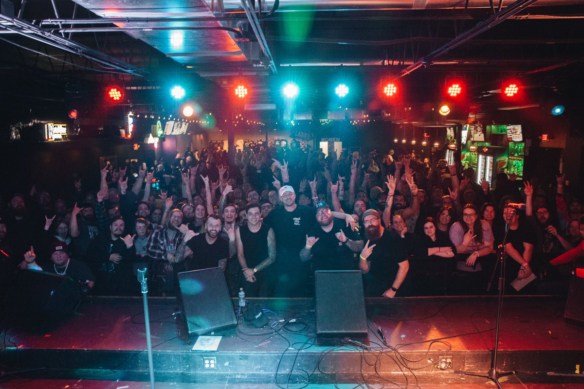 thecolormorale's tweet photo. That feeling you get when you see an old friend and it feels like no time has passed at all ♥️ 

📸: @kolbyster https://t.co/J94mj1N5ux