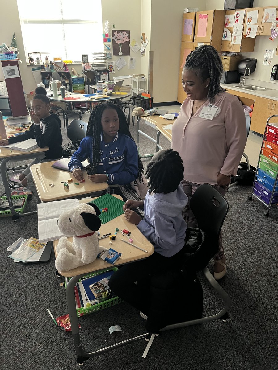 Hunt_Institute's tweet photo. #NCSTEMAccess participants enjoyed a tour of @Patriots_Elem this morning! Thank you for having us! https://t.co/Y8qKFh1D5s