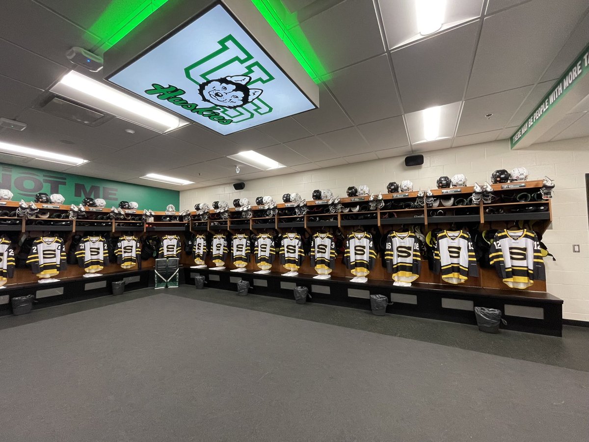 All set up and ready for our Play For A Cure Game tonight.  Come on out to Merlis and bid on these one of a kind jerseys and auction items as we raise money for the Matt Cook Foundation.  #LiveLikeLayla #HuskiePride @HuskiesWHKY