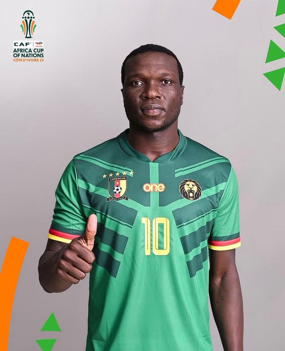 Faites entrer Abouchouu pardon. Le continent a besoin de lui🥲

#CAN2023 #Can2024 #Camerounsenegal