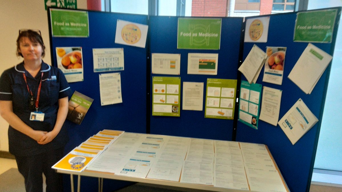 Nicky the MRI Falls Specialist Nurse supporting 'Food is Medicine' week. The stand contained a wealth of information around menus, the availablity of snacks and the MFT meal time standards. @dawnpike20 @MFT_MRI @MRIQualityTeam @DArmstrong70 @stacey_nelligan @sarah