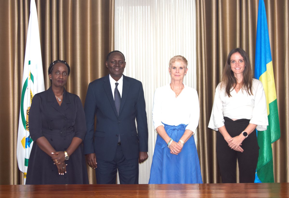 The Dutch Ambassador to Rwanda, HE Joan Wiegman, extended a courtesy visit to the Hon. Chief Justice, Dr. Faustin NTEZILAYO. During the meeting, they discussed potential areas of cooperation between the Kingdom of the Netherlands and the Judiciary of Rwanda.