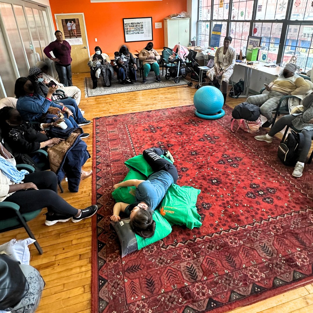 AfricanServices's tweet image. Elevating well-being at our Women Wellness Workshop with insights from Doula Heather Robles. Our health team and participants explored pregnancy, labor, and self-care tips. 

#WellnessCommunity #PregnancySupport