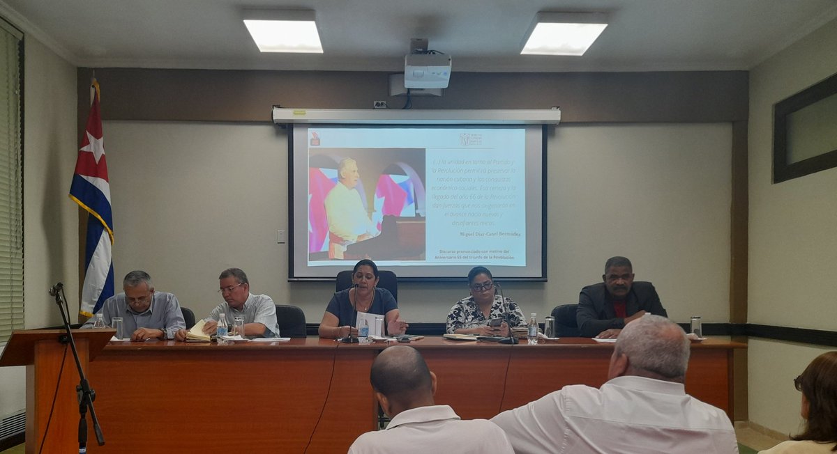 Con la premisa de la unidad y el trabajo sistemático en todos los frentes para el próximo periodo, se desarrolla la Asamblea de Balance de la militancia Comunista en el Tribunal Supremo Popular. #EstaEsLaRevolucion