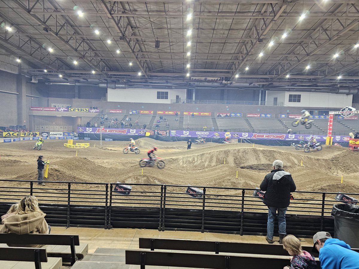 marioncofarmer's tweet photo. One more town
One more race
Least I'm here with a pretty face
##gtarenacross at #Kansascity
Rumor is #jeffemig is gonna show up.
There's also a dude here on an 88 #rm250 #Suzuki. He wasn't slow either. https://t.co/ygQri8IxhI