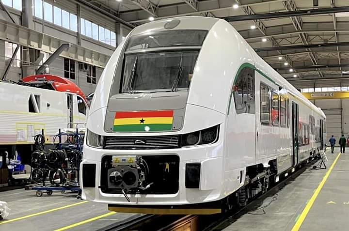 mpraesoskyface's tweet photo. “The first units of 12 modern trains for Ghana Railways to operate both regional and long-distance lines are on their way from Poland. https://t.co/kHnnuvhzb1