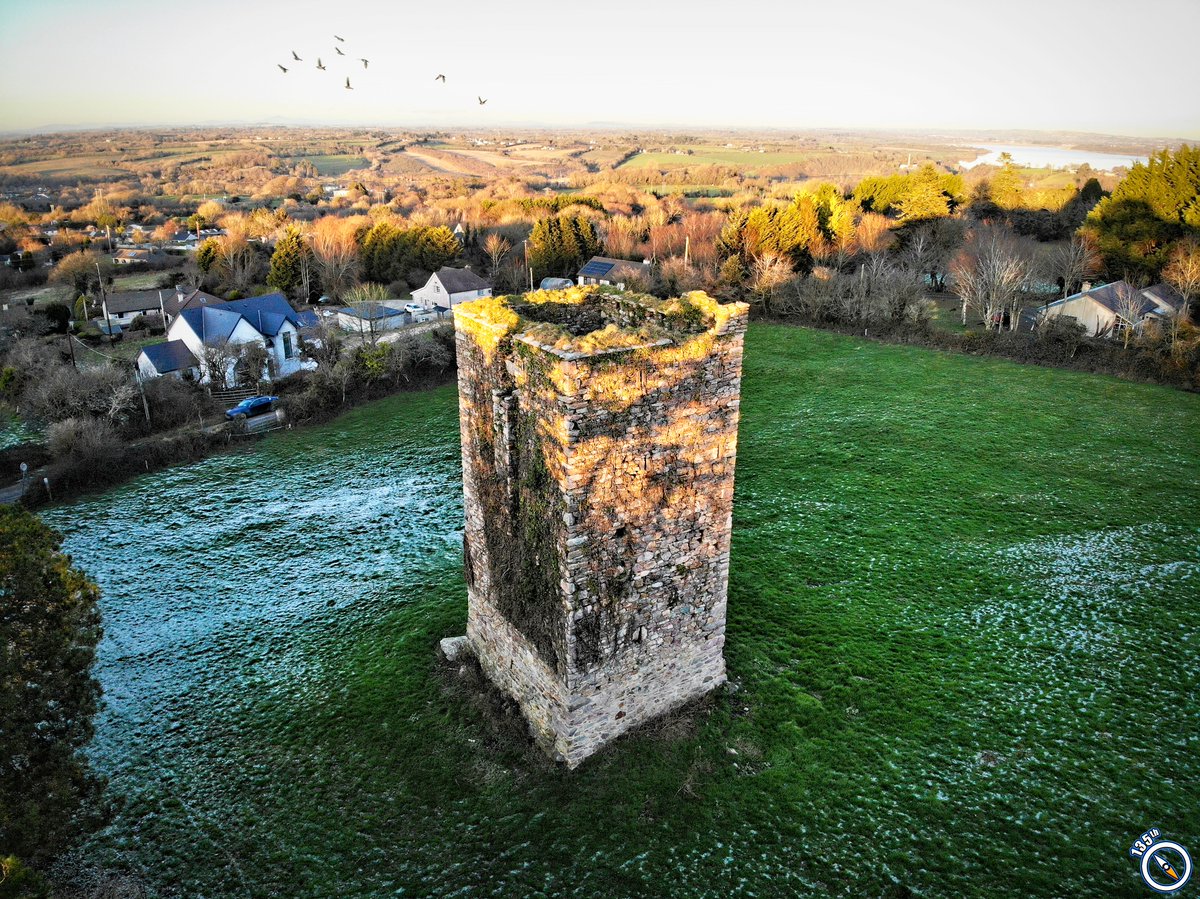 135thdegree's tweet image. Dappled light across Barntown castle; Ferrycarrig castle on the banks of the #Slaney is seen off in the distance, both built by the Roche family in the 15th/16th centuries #Wexford.