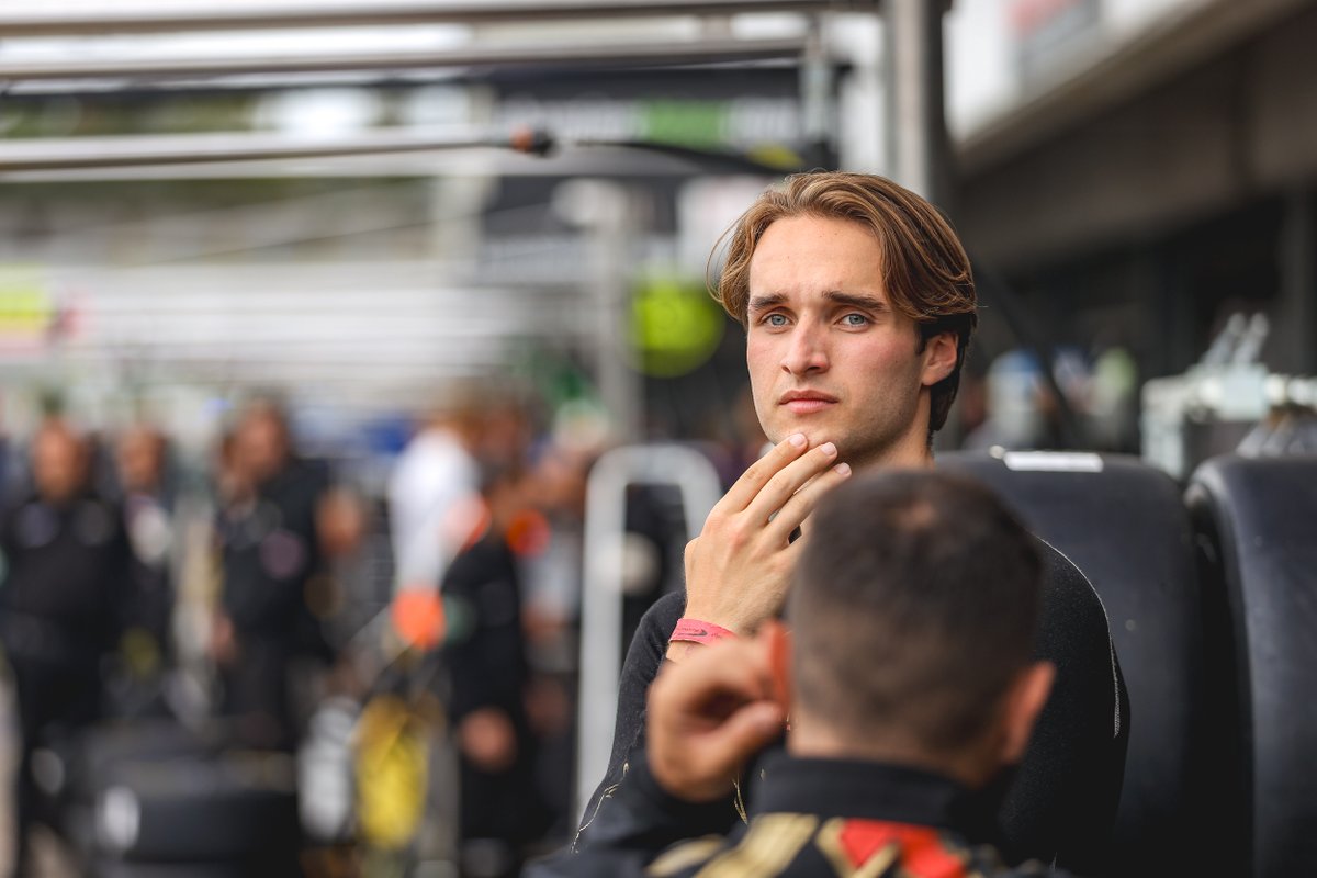 The Advantage tweet media