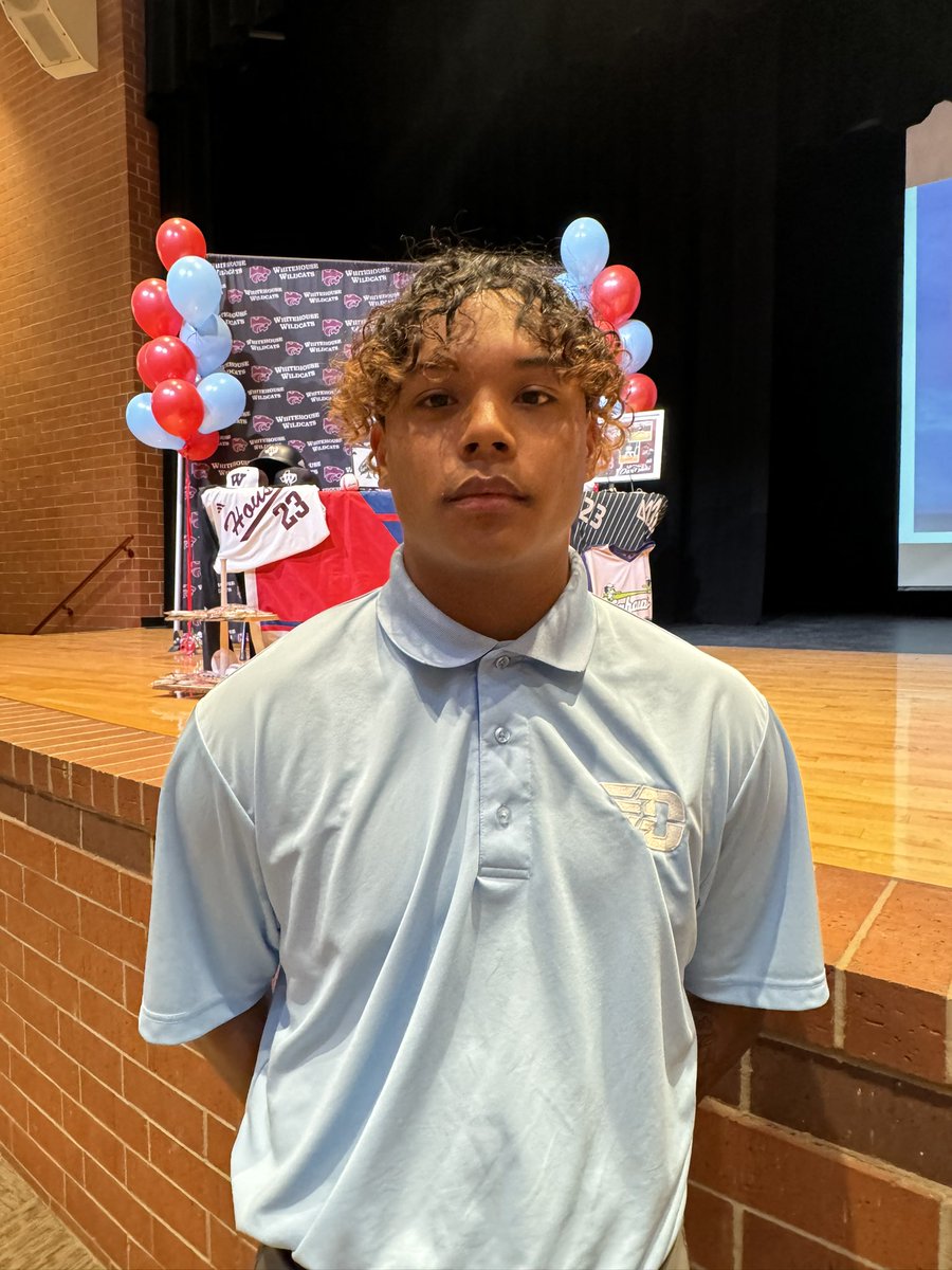 Whitehouse’s Michael Dudolski (@themichael2024) signs to play baseball for the University of Dayton. <a href="/WHSTX_Baseball/">WHSTX_Baseball</a> <a href="/DaytonBaseball/">Dayton Baseball</a>