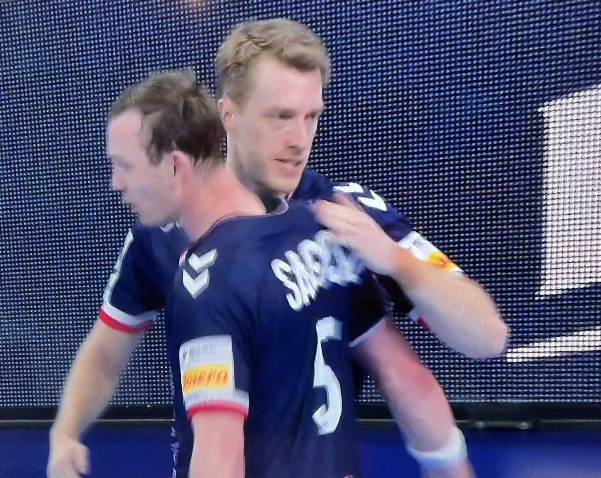 Må innrømme at jeg unnet Norges herrelandslag å løfte seg mot Nederland.  Fint at laget fikk til forsvar- og målvaktsspill etter pause. Likevel tror jeg semifinaleplass er umulig i dette mesterskapet. Eller?