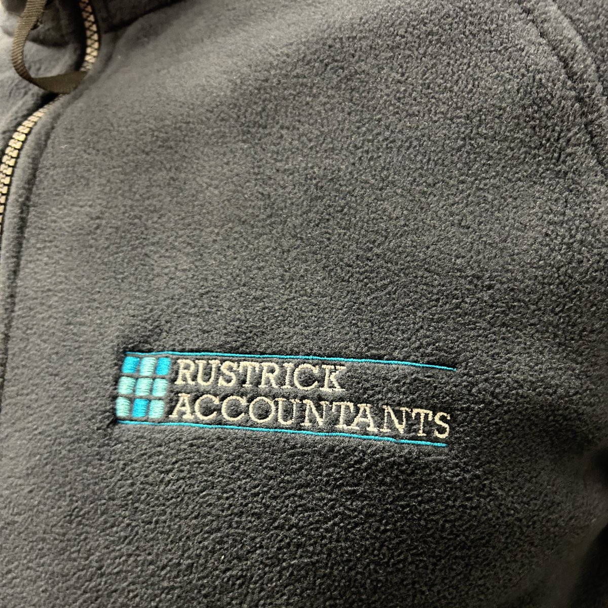 bowdesignprint's tweet photo. Advertising your brand as you work... they also keep you warm, especially in these temperatures!!! 😍

01892 522280 - info@bdpmedia.co.uk https://t.co/Wmf0eSpKk8
