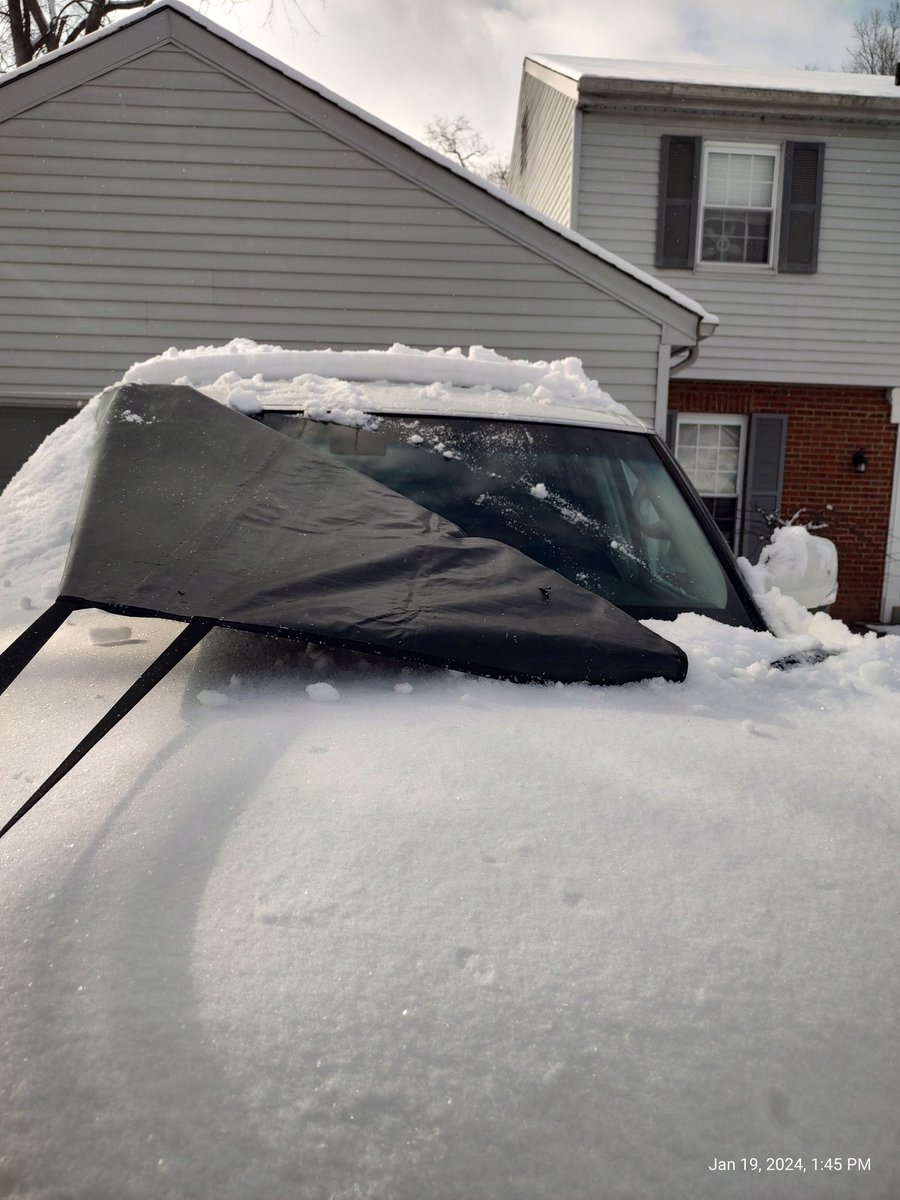 NighthawkATC's tweet photo. I love my windshield cover! #CleanWindshield https://t.co/mTUGqhO2gv