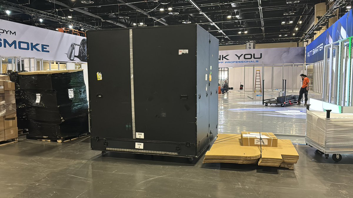 Very excited 😜 to see what’s in this box for #PGAShow2024