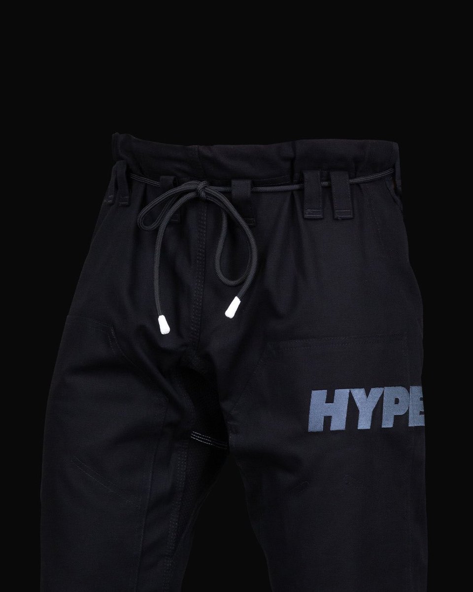 hyperfly's tweet image. The JudoFly X Quattro Oreo. ⚫️⚪️

A hybrid of traditional Judo Gis and contemporary Jiu Jitsu Gis, featuring a 650 gsm pearl weave, the JudoFly X Quattro gives you the upper hand in any grip battle.

Shop now: hyperfly.com/products/judof…

#HYPERFLY #YCTH #YouCantTeachHeart