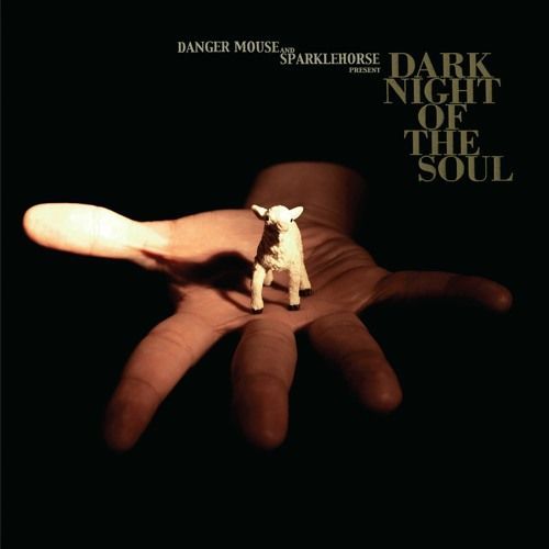 'I don't know what Danger Mouse did to it but I was gobsmacked by what he sent back. I think it's one of my favorite singing takes ever' Danger Mouse & Sparklehorse (feat. Gruff Rhys) – ‘Just War’ from Dark Soul Of The Night (2010) - @gruffingtonpost buff.ly/4aYOzBg