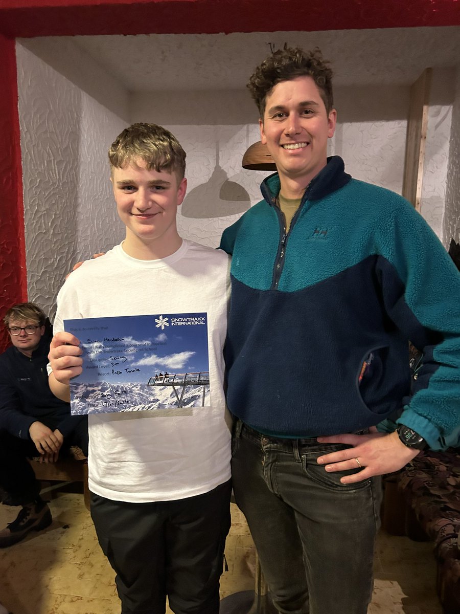 DouglasAc-PassoTonale2024 (@douglasski2024) on Twitter photo 