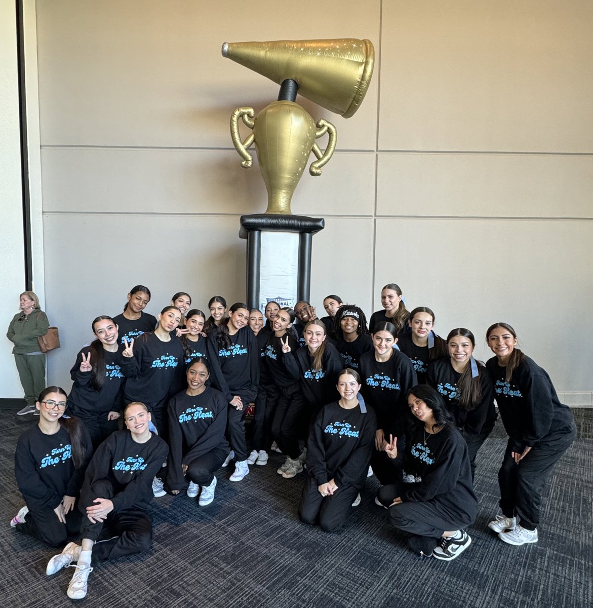 Wishing <a href="/HarlanCheer/">Harlan Cheer</a> the best of luck as they hit the mats at <a href="/NCAupdates/">NCA</a> tomorrow! Hawk Nation is behind you!