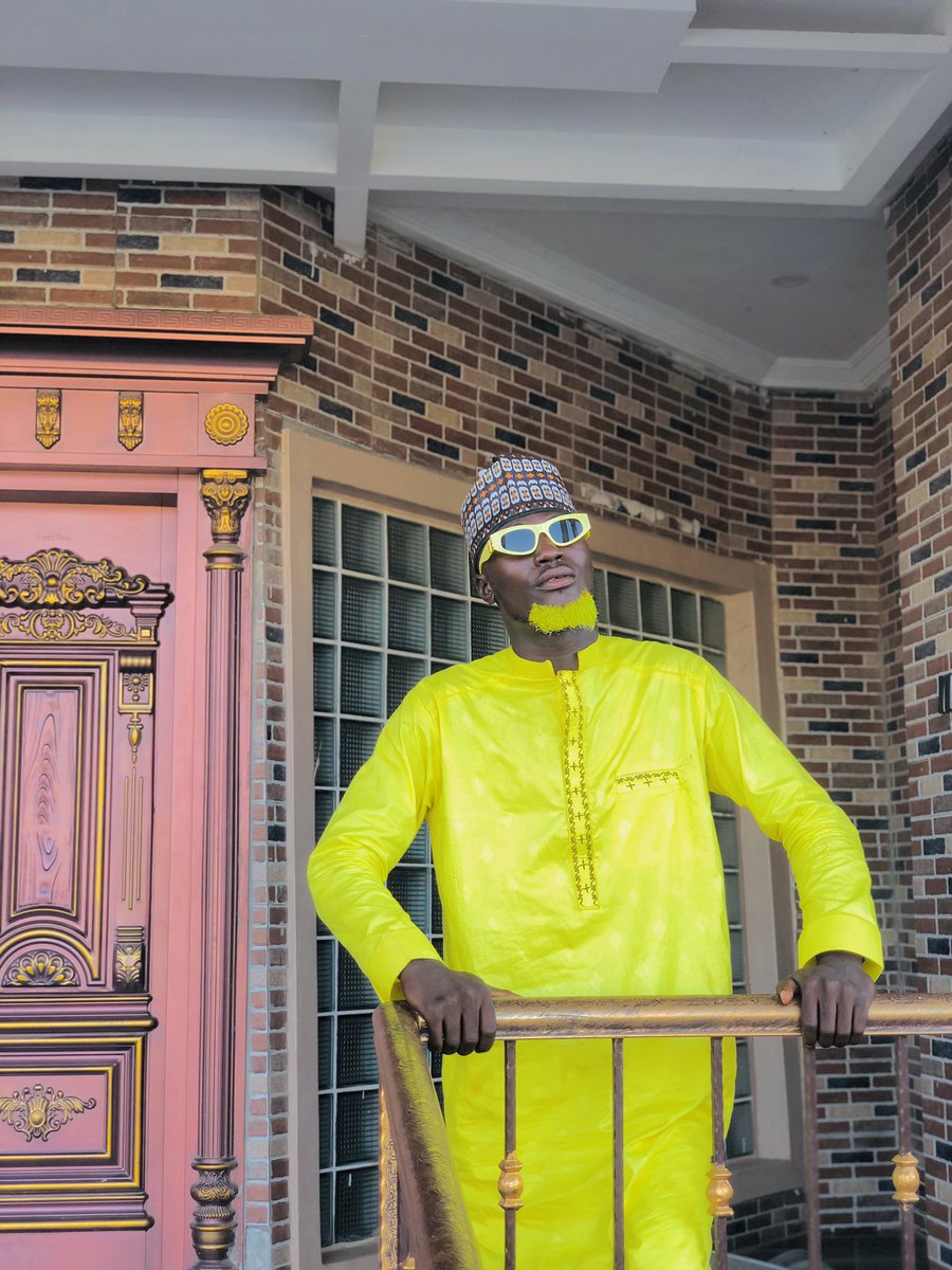 covid-19 era  was really one of my best moments in this life 🤩

These pics got my DM on fire 🔥🤩

Arewa power ranger era 🩷🤍💛
