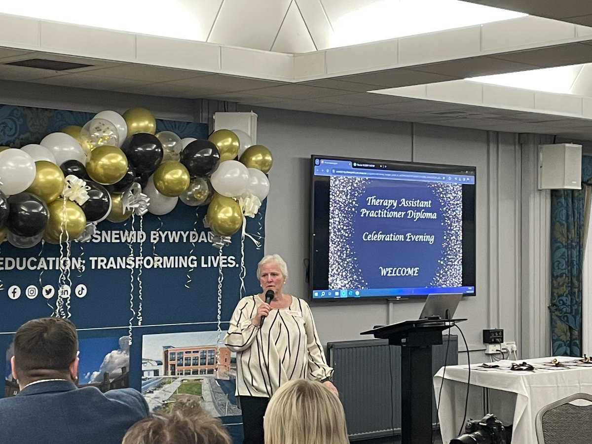 Prof Wendy Dearing welcomes students and partners to the celebration evening for the Therapy Assistant Practitioner Diploma. “I applaud the dedication of our students who have been balancing their studies while working full-time”. @HDUHB