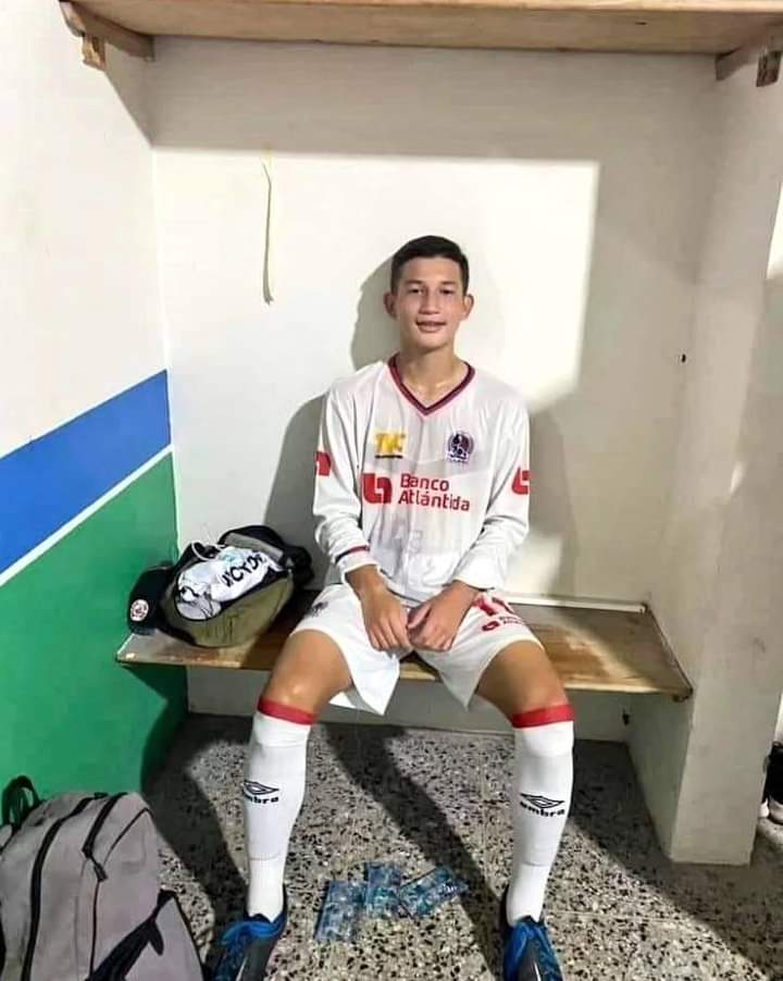 Hassler Amaya.🦁 tweet media