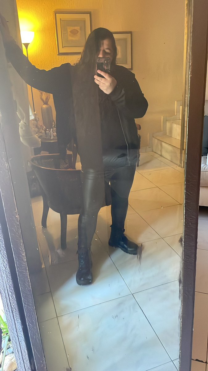 Sintiendo mis avenas esperando el aniversario de <a href="/RegiasDelDrag/">RegiasDelDrag</a>