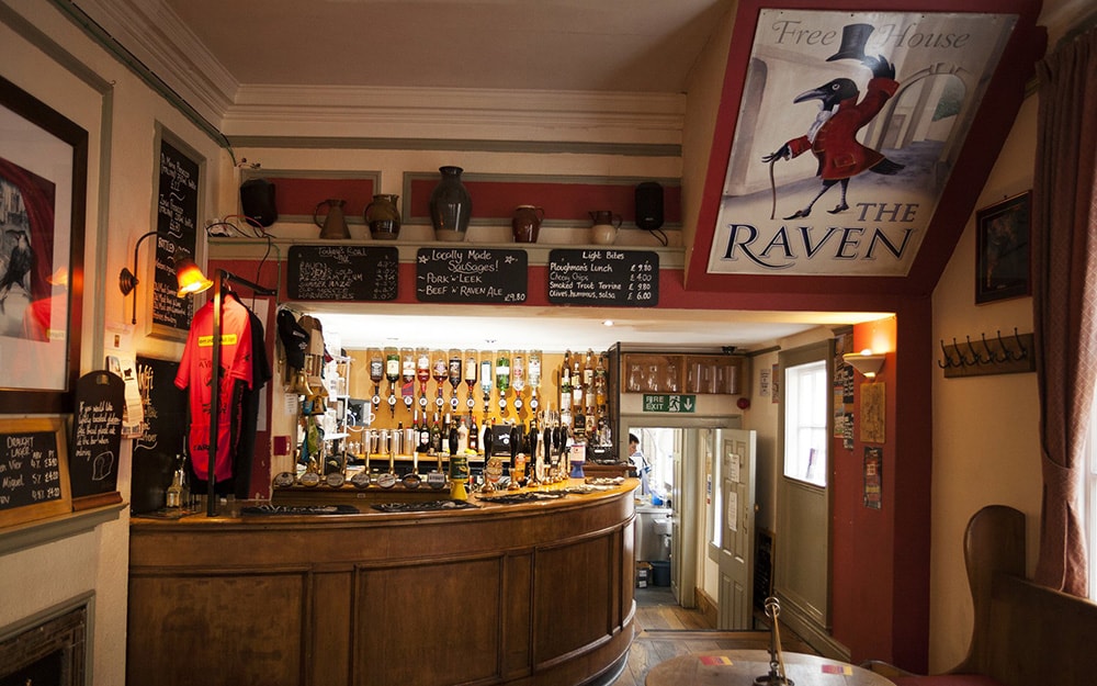 johnMbrooks72's tweet photo. I think I've found the best pub in the world, The Raven in Bath.
Knocked about, real Victorian feel, bloody super
Pie and mash on its way.
#nicedrop
#RavenBath https://t.co/mLbHo2LFkl