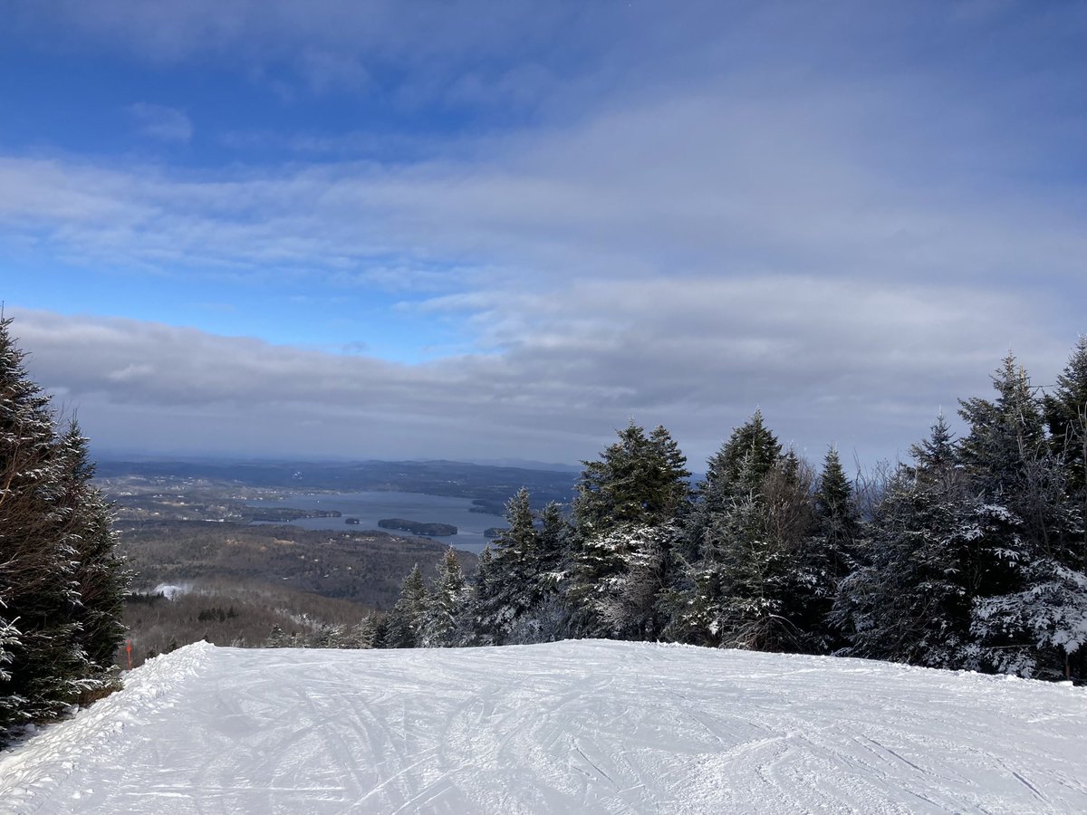 NardoWHS's tweet photo. @SunapeeMt Yea! Skyway ledges to skyway is such a gorgeous run!😎❄️❄️❄️⛷️⛷️⛷️ https://t.co/EzFrSSkXC5
