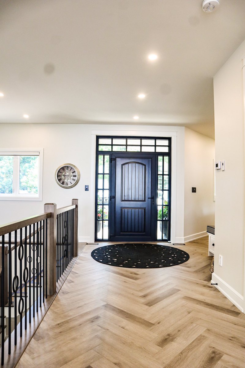 Our Entrance Doors look spectacular outside and inside!
.
#Reliance #accessibility #Innovation #DesignInspiration