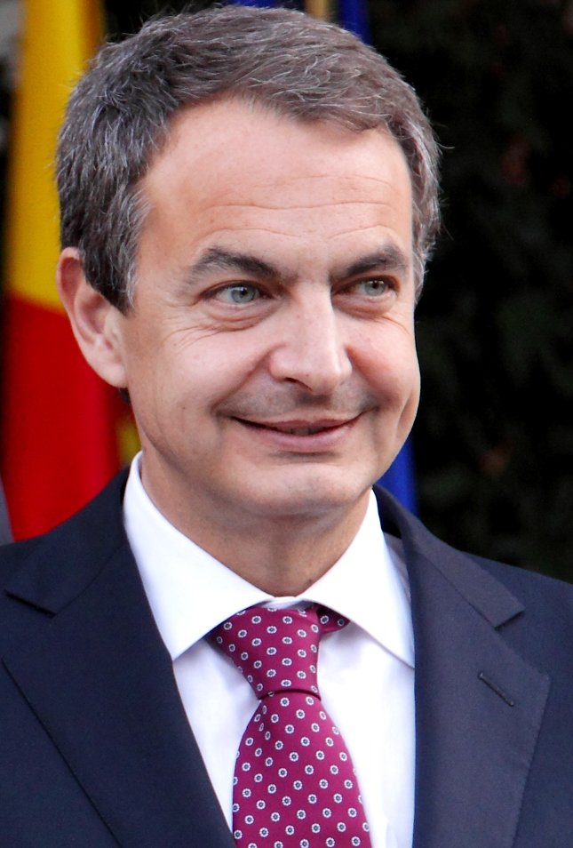 Podremos decir de todo a Sanchez. Pero...este personaje...es lo peor que le ha pasado a España.
Con él empezó todo. 
Estoy seguro que si no fuera por él, Sánchez no hubiera llegado a nada.
Parece tonto y buena gente...y es un ser despreciable con el alma podrida.
