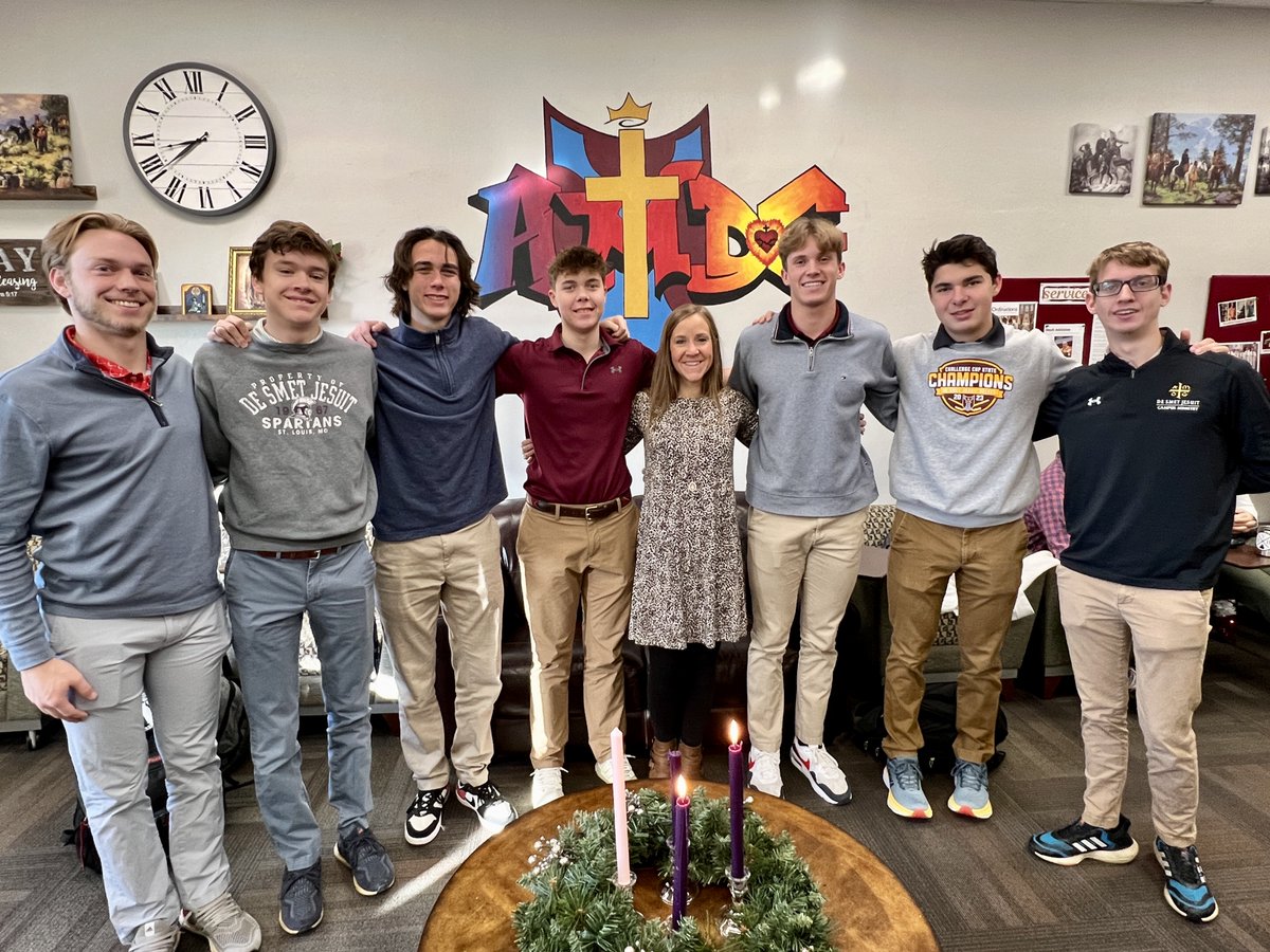 Our #SpartanSpotlight is on Mrs. Kelsey Grimm, recipient of an Emerson Excellence in Teaching Award. Congrats, Mrs. Grimm! #WeAreDeSmetJesuit #excellence 

Read more here: bit.ly/48RgxNE