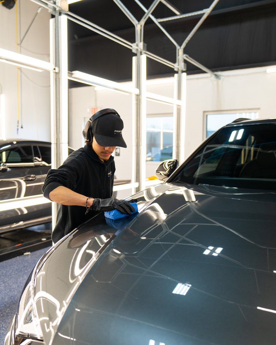 ThePristineAuto's tweet photo. Here's why you should get a Ceramic Coating!

#1 Prevents Paint Oxidation and Fading.

#2 Protects Paint From Chemical Stains.

#3 Repels Water and Reduces Wash Time.

Let's get your car protected today:
https://t.co/eYUYUMfxKJ https://t.co/7QTZzxPqUj