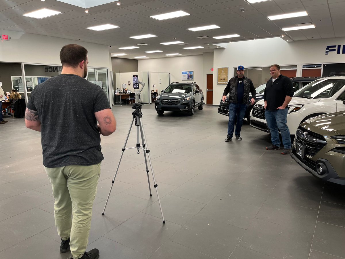 5ByFiveCreative's tweet image. Sneak peak behind the scenes! Check out Derek Page shooting content for our client Soulard Mardi Gras.

#Marketing #DigitalMarketing #MarketingAgency #AgencyLife
