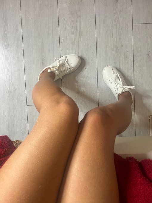 4 pic. Updated my depop shop so my babies can get there very own item from my scenes and shows! ♥️??