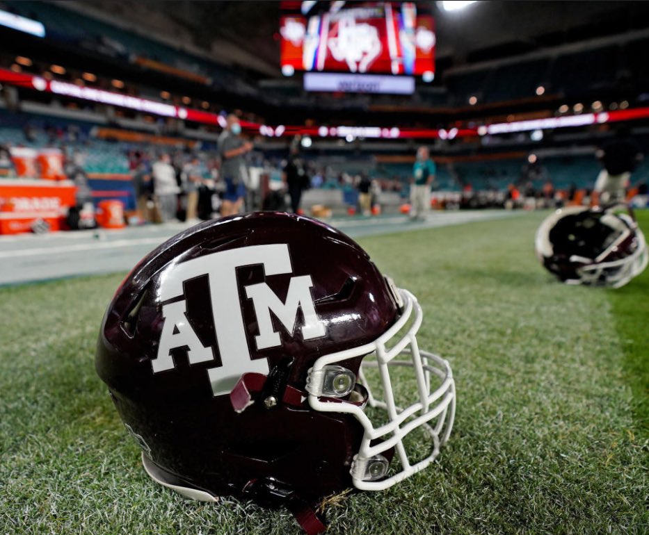 After a great conversation with Coach Aristide, I am blessed to receive an offer from Texas A&M!!! @recruitcoachmc @QHHSFBCoachG @GregBiggins @adamgorney @BrandonHuffman @ChadSimmons_ @CoachIsh_ @AggieFootball