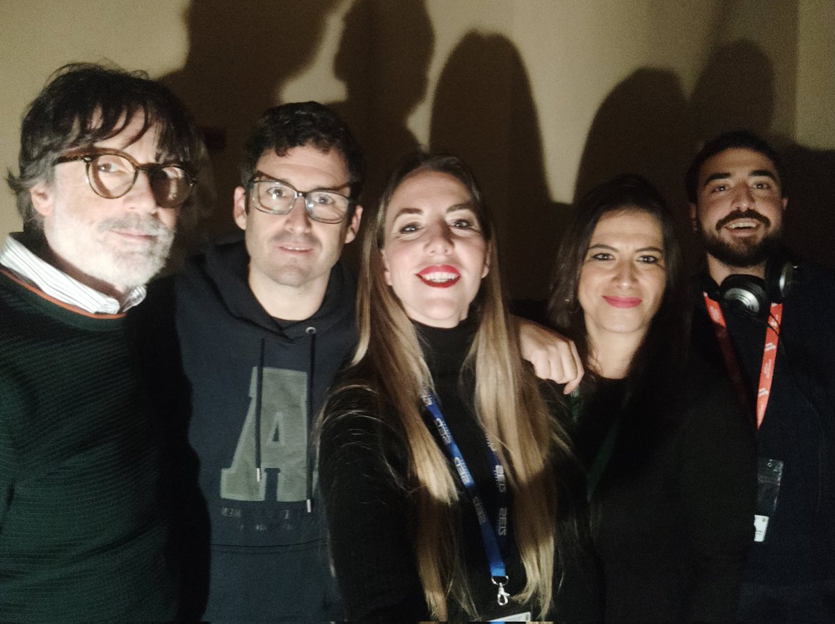 🎙🎥 Radio Cádiz te espera en directo para contarte la sesión 11 de preliminares del #COAC con sonido e imagen de la retransmisión. 
📻93.2 y 104.1 FM
📲App, web de <a href="/La_SER/">Cadena SER</a> y dispositivos Alexa. 
🎥Twitch, Fb y YouTube de <a href="/SERxCuatro/">SERxCuatro</a>
#COAC2024P11 #COAC2024
cadenaser.com/andalucia/2024…